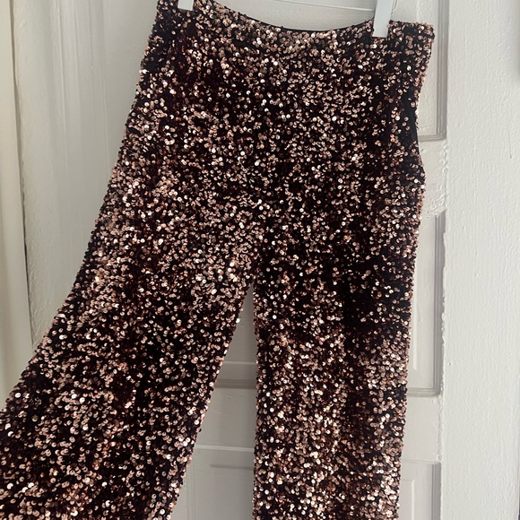 BADGLEY MISCHKA Sequin Blazer and Pant Set 8/10 - Picture 15 of 16